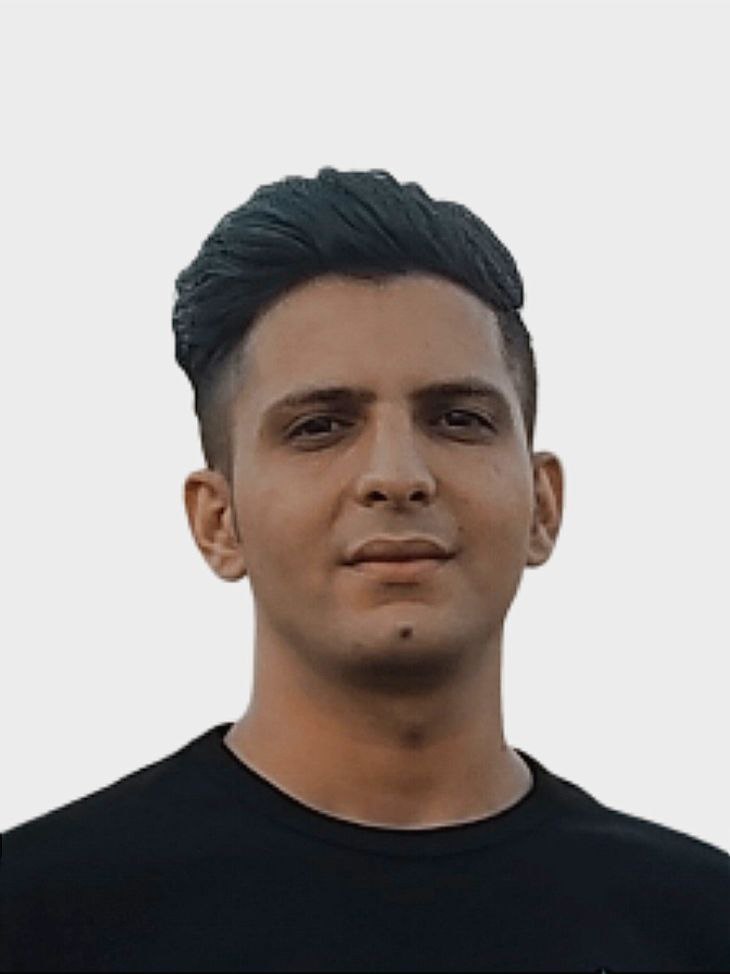 مدیر تولیدی شهر شومینه 